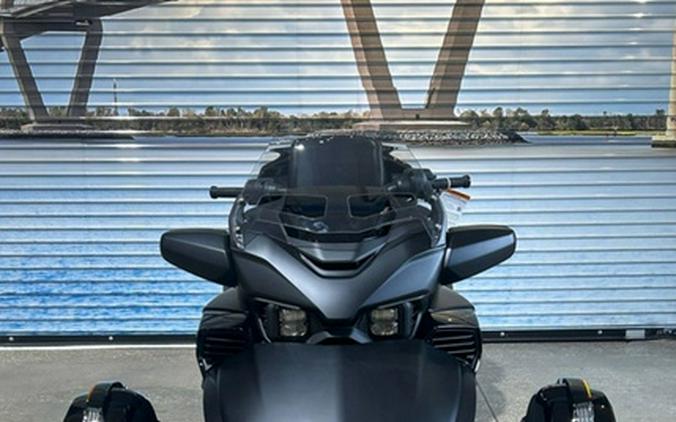 2025 Can-Am Spyder F3 Limited Dark Wheels