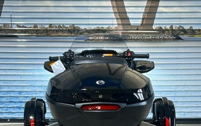 2025 Can-Am Spyder F3 Limited Dark Wheels