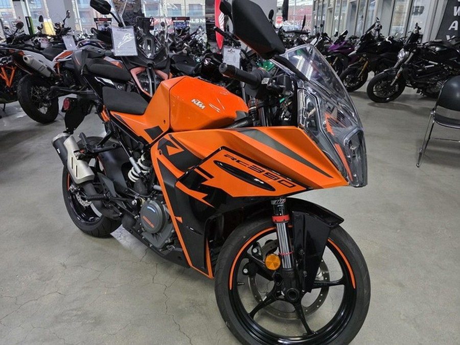 2022 KTM RC 390