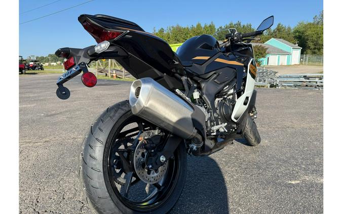 2026 Kawasaki Ninja® ZX™-4RR ABS