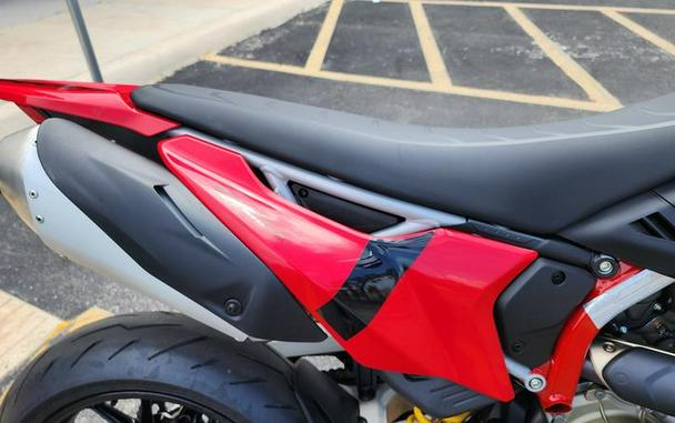 2024 Ducati Hypermotard 698 Mono Red