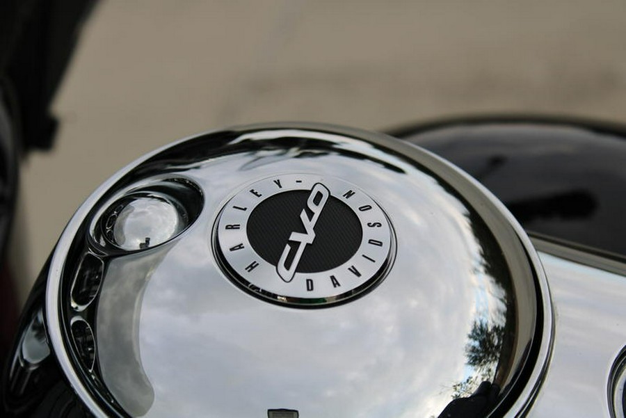 2022 Harley-Davidson® FLHTCUTGSE - CVO™ Tri Glide®