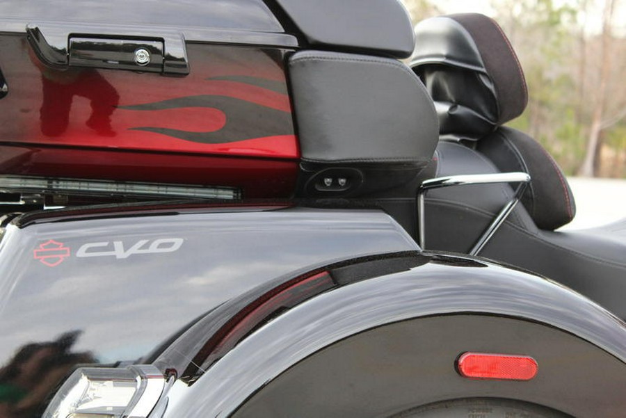 2022 Harley-Davidson® FLHTCUTGSE - CVO™ Tri Glide®