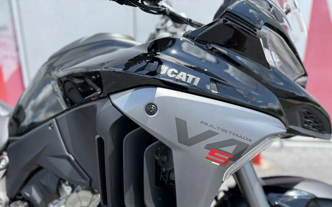 2026 Ducati Multistrada V4 S Thrilling Black