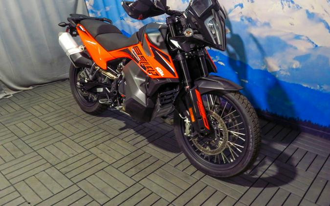 2022 KTM Adventure 890