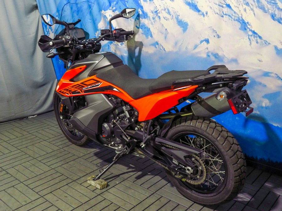 2022 KTM Adventure 890