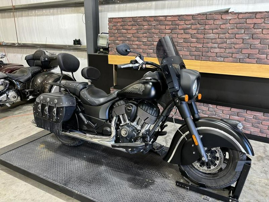 2018 Indian Motorcycle® Chief Dark Horse® ABS Thunder Black Smoke