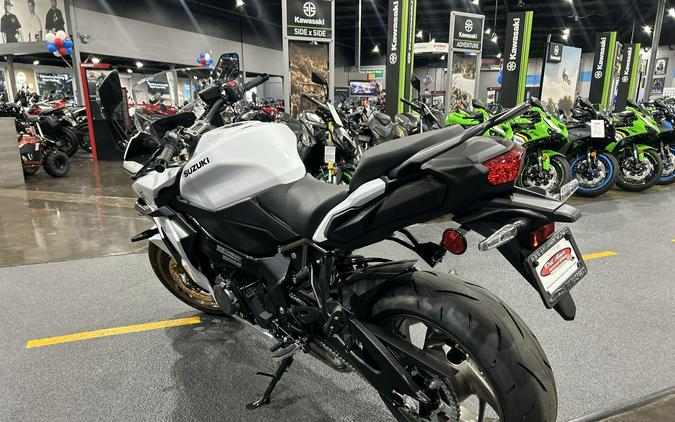 2026 Suzuki GSX-S1000GT+