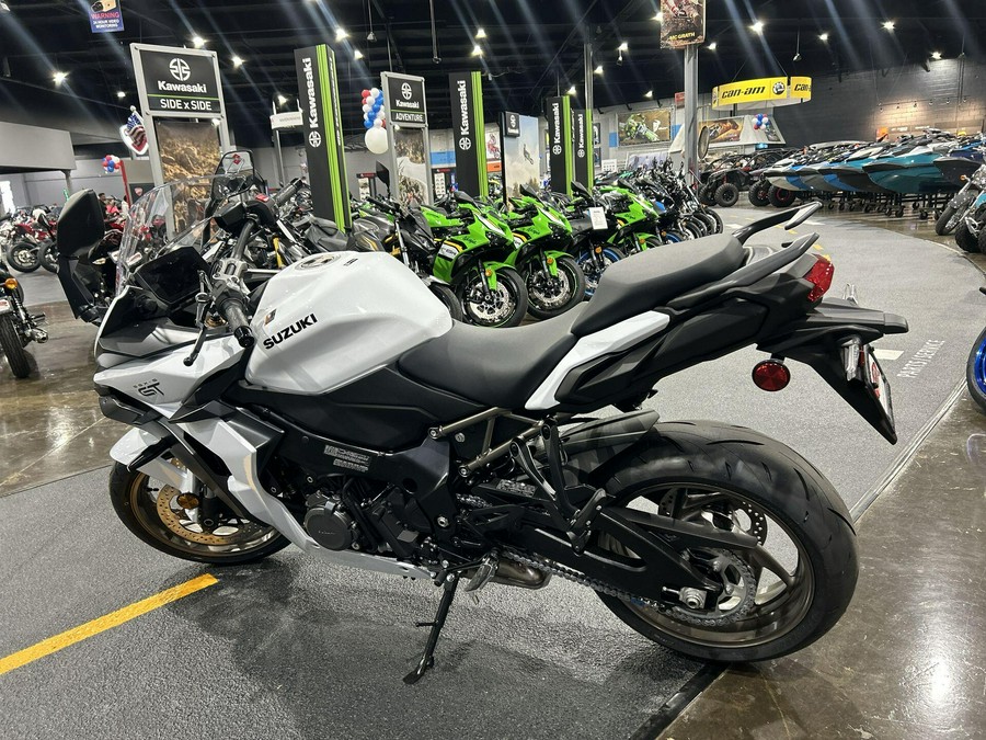 2026 Suzuki GSX-S1000GT+