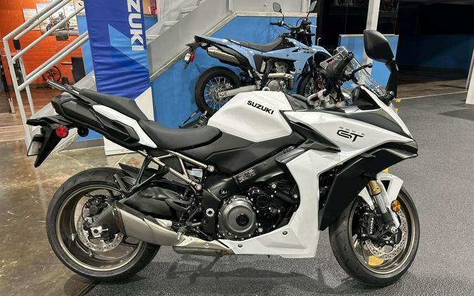 2026 Suzuki GSX-S1000GT+