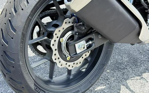 2026 Honda® CB750 Hornet E-Clutch