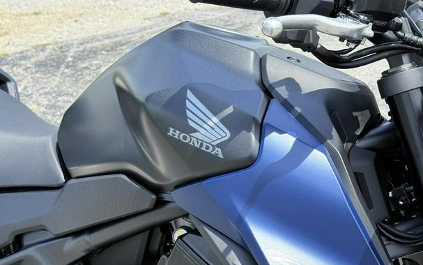 2026 Honda® CB750 Hornet E-Clutch