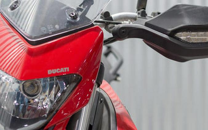 2016 Ducati Hyperstrada 939 Red