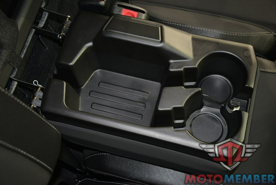 2026 Can-Am Defender MAX Limited HD11