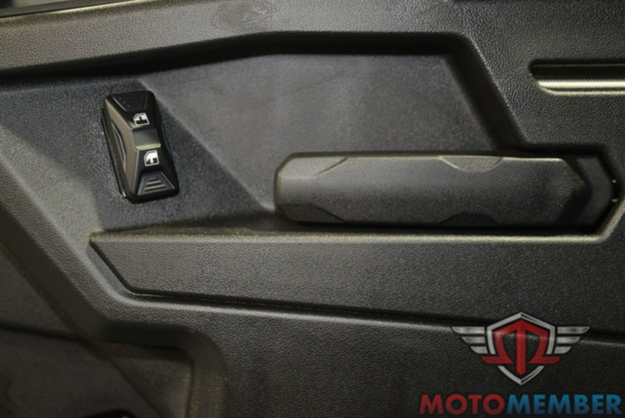 2026 Can-Am Defender MAX Limited HD11