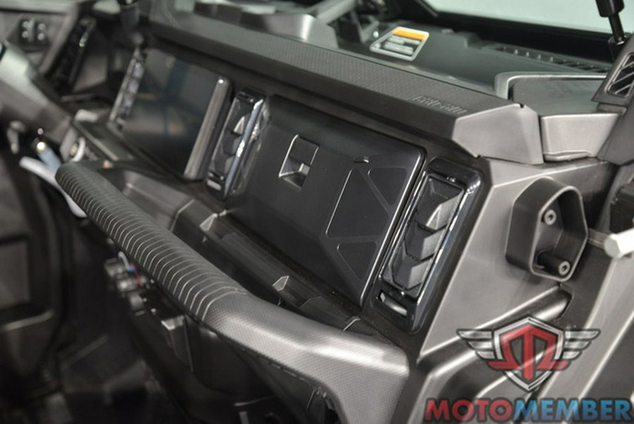 2026 Can-Am Defender MAX Limited HD11