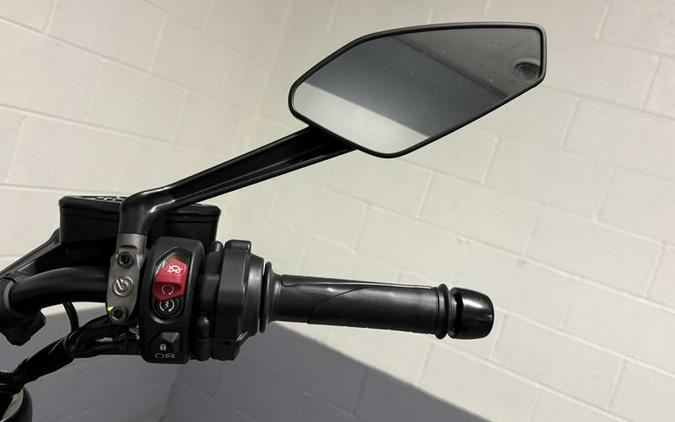 2026 Ducati Diavel V4 Black Roadster