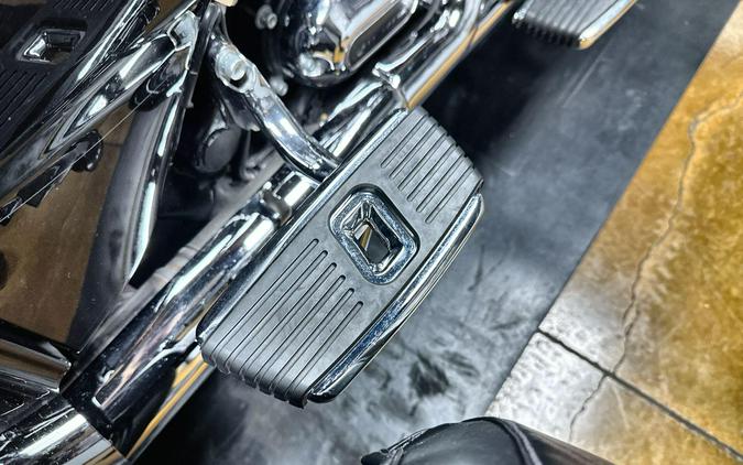 2020 Harley-Davidson® CVO™ Tri Glide® Black Stardust w/ Magnetic Gray & Wicked Red