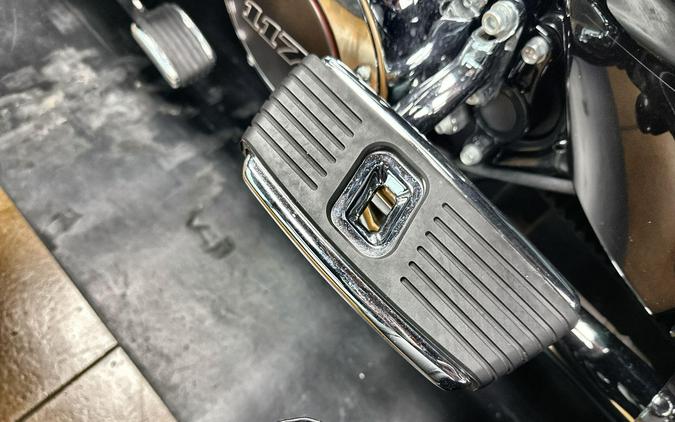 2020 Harley-Davidson® CVO™ Tri Glide® Black Stardust w/ Magnetic Gray & Wicked Red