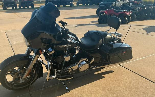 2015 Harley-Davidson Street Glide FLHXS Special