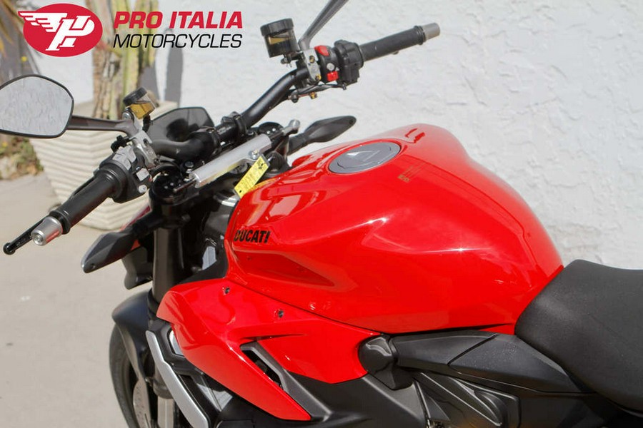 2024 Ducati Streetfighter V2 Red