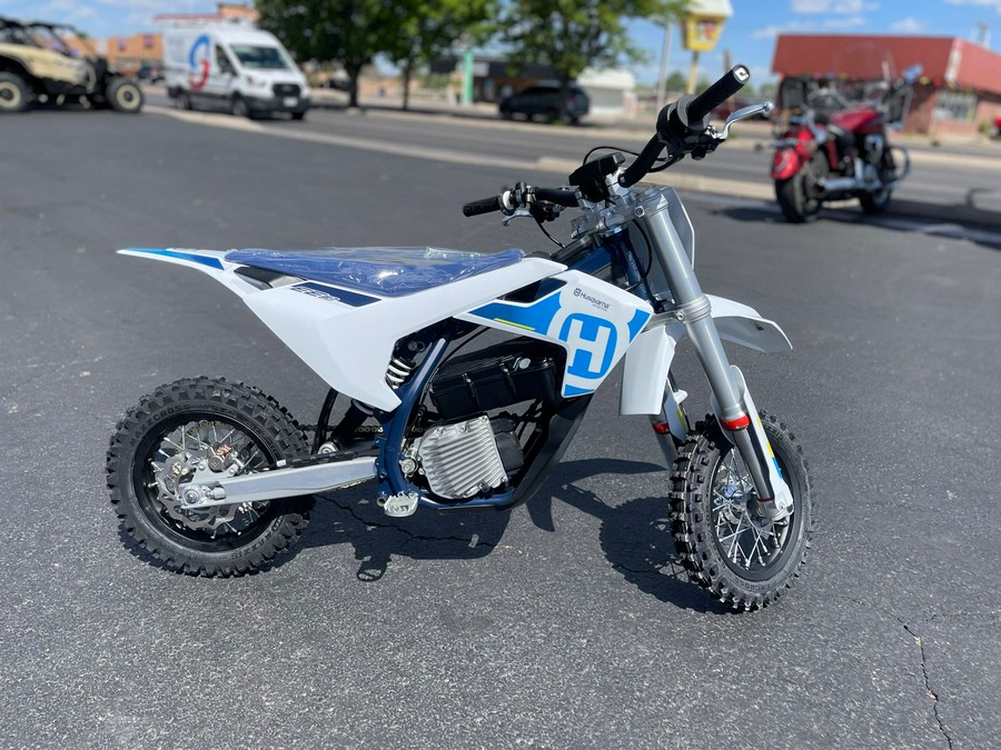 2024 Husqvarna EE 3