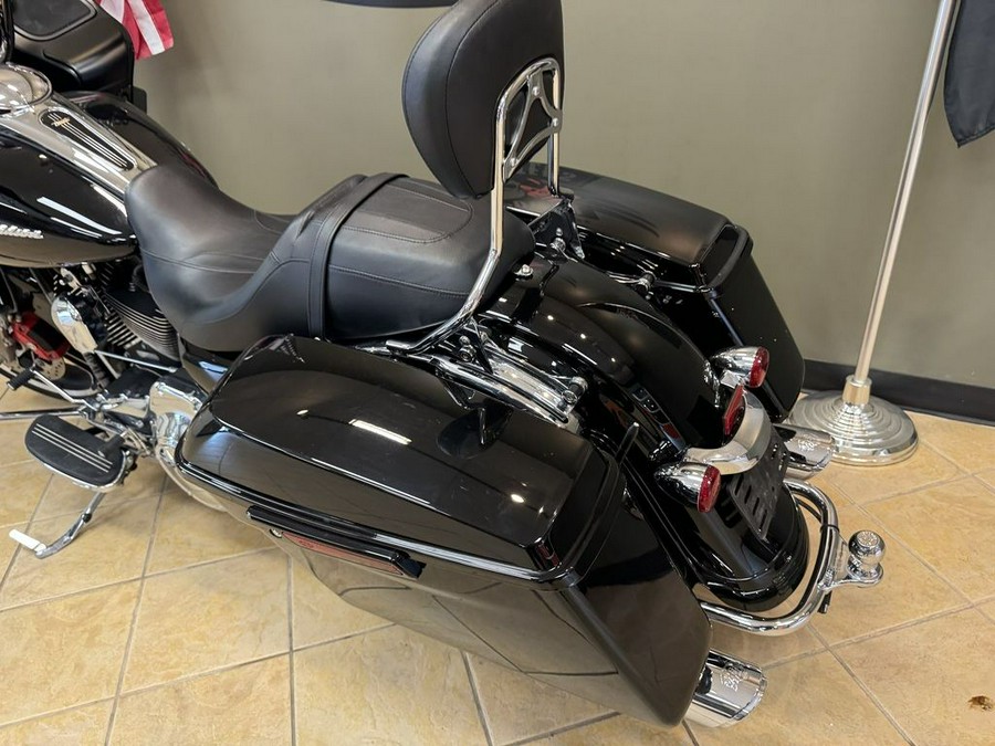 2016 Harley-Davidson Road Glide® Base