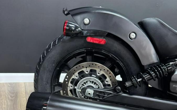 2025 INDIAN MOTORCYCLES SCOUT BOBBER 1200 SMOKE