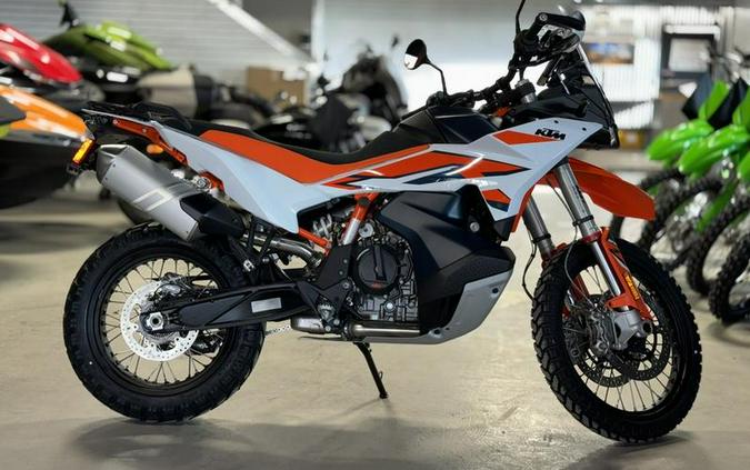 2023 KTM 890 Adventure R First Look [7 Fast Facts + 16 Photos]