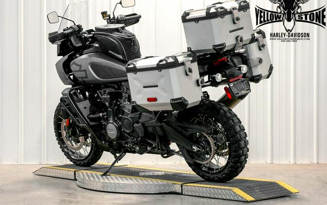 2022 Harley-Davidson Pan America™ 1250 Special Gauntlet Gray Metallic