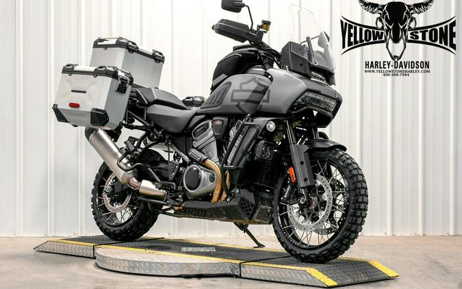 2022 Harley-Davidson Pan America™ 1250 Special Gauntlet Gray Metallic