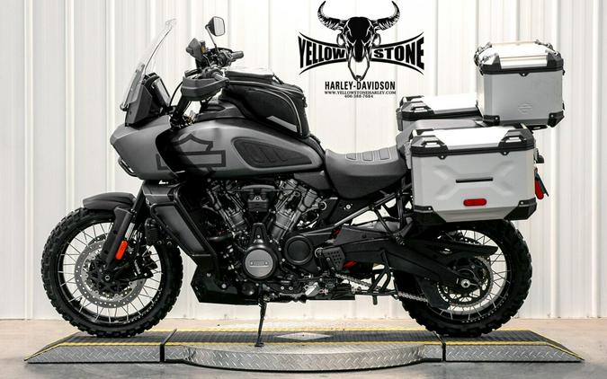 2022 Harley-Davidson Pan America™ 1250 Special Gauntlet Gray Metallic