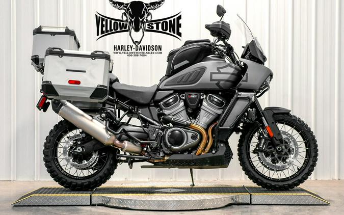 2022 Harley-Davidson Pan America™ 1250 Special Gauntlet Gray Metallic