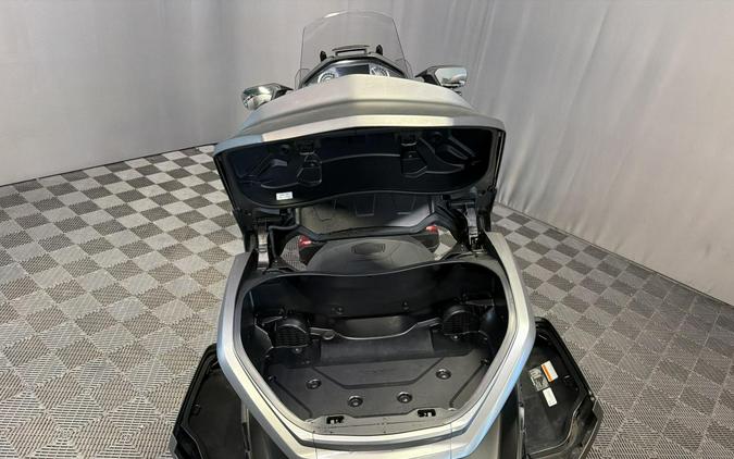 2023 HONDA GOLD WING TOUR AUTO DCT