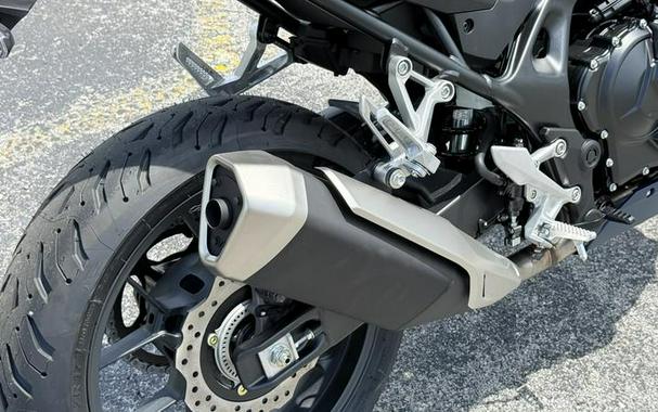 2026 Honda® CB750 Hornet E-Clutch