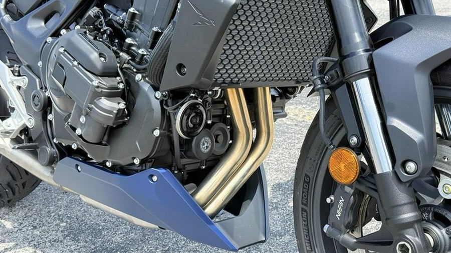 2026 Honda® CB750 Hornet E-Clutch