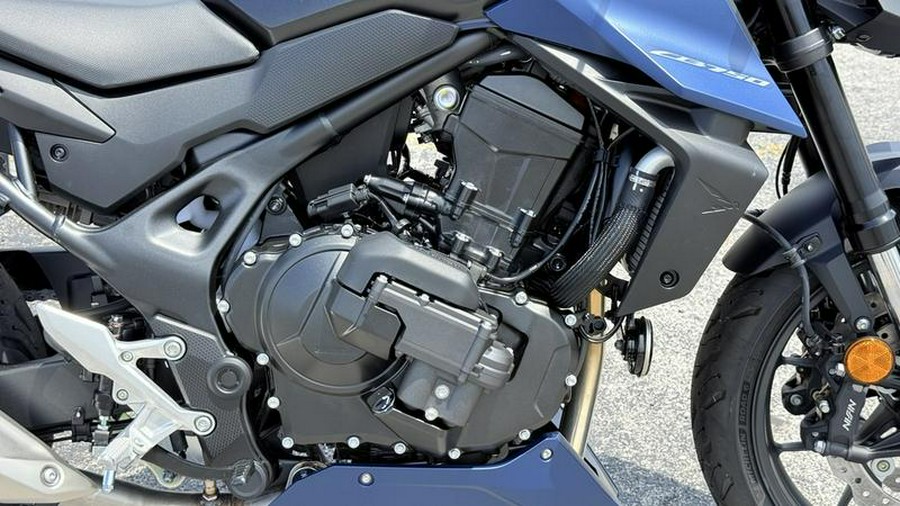 2026 Honda® CB750 Hornet E-Clutch