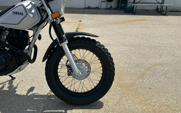 2027 Yamaha TW 200