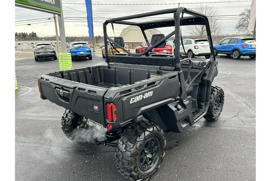 2023 Can-Am SSV DEFENDER DPS 62 HD9