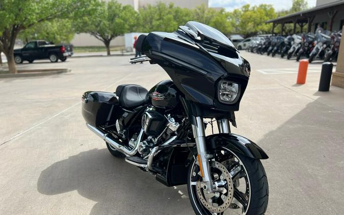 2024 Harley-Davidson® Street Glide® Black