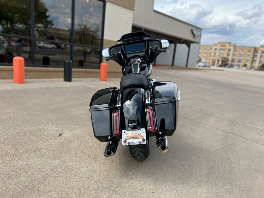 2024 Harley-Davidson® Street Glide® Black