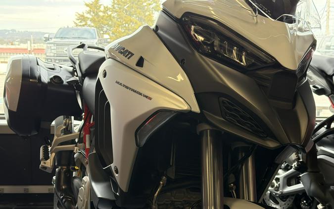 2024 Ducati Multistrada V4 S Travel & Radar