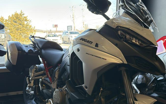 2024 Ducati Multistrada V4 S Travel & Radar