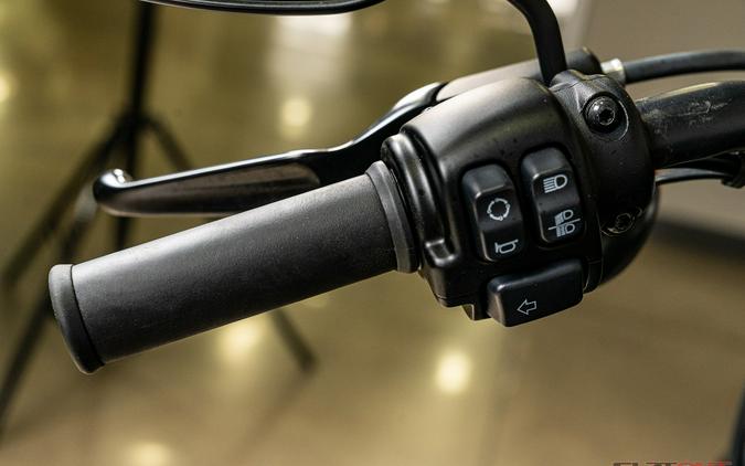 2021 Harley-Davidson® 883 IRON SPORTSTER