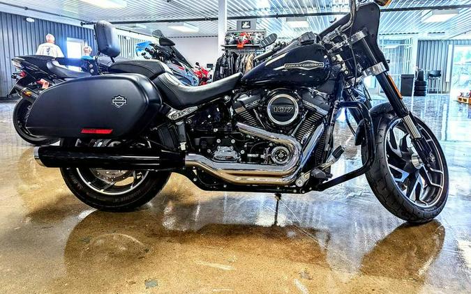 2018 Harley-Davidson Sport Glide - First Ride