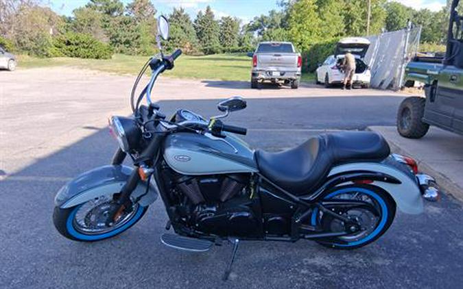 2024 Kawasaki Vulcan 900 Classic