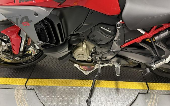 2026 Ducati Multistrada V4 S Travel & Radar Red