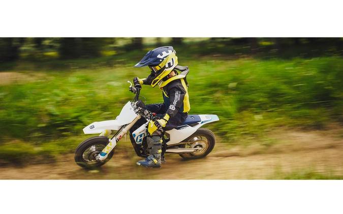 2023 Husqvarna Motorcycles EE 3