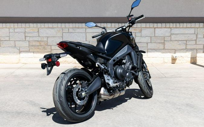 New 2024 YAMAHA MT07 MATTE RAVEN BLACK