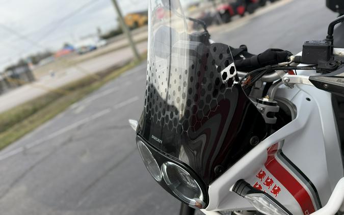 2023 Ducati DesertX Star White Silk - 01390C